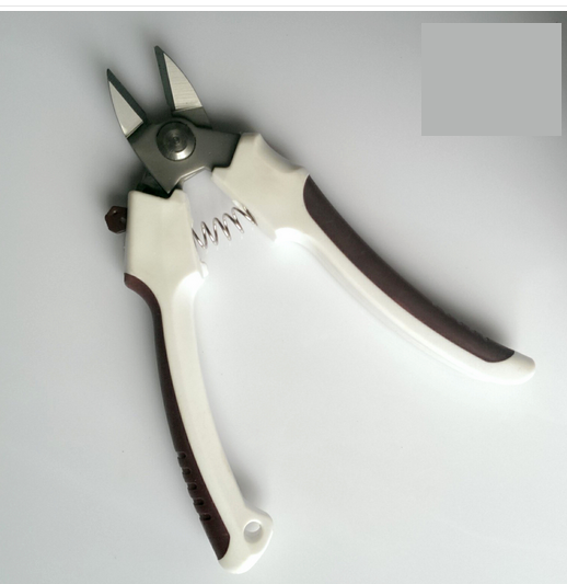 剪刀張開狀態(tài)展示