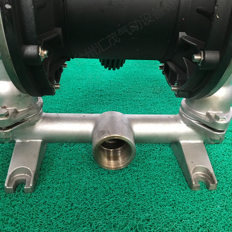 產(chǎn)品腳底細(xì)節(jié)圖 產(chǎn)品腳底細(xì)節(jié)圖