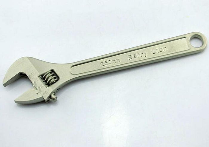 美式精拋活動(dòng)扳手產(chǎn)品圖