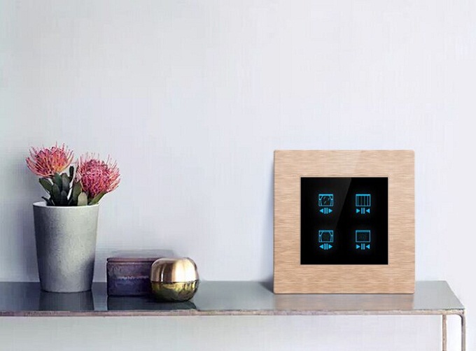 四開電動窗簾產(chǎn)品圖