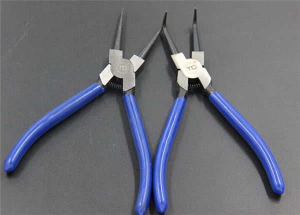 卡簧鉗產(chǎn)品圖